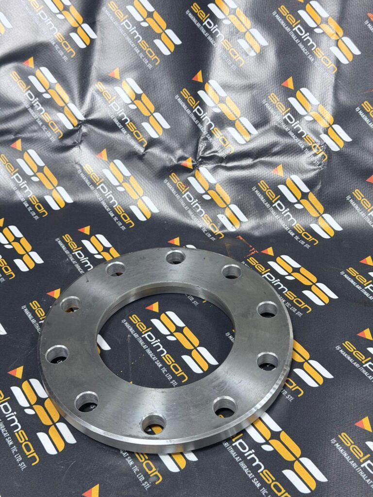 Komatsu WA500-6 Komatsu Wa500-Retainer- Flange 425-46-11460 OEM 425-46-31220
